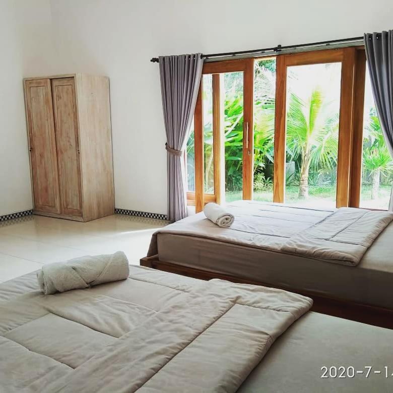 Harris Surf Villa Pulukan Buitenkant foto